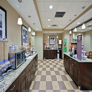 Hotel Hampton